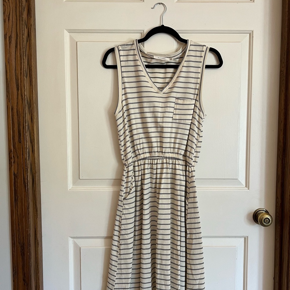Ellison Medium Ivory And Black Striped Dress With Pockets NWOT